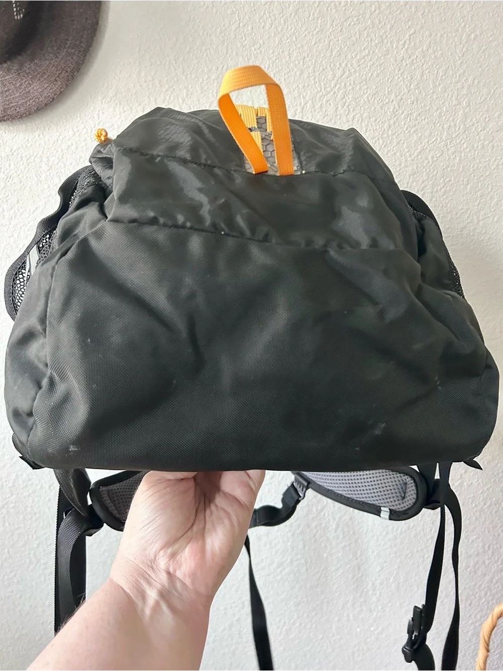 Vintage Mountain Hardwear Black & Yellow Lander Bag Pack y2k 2000's